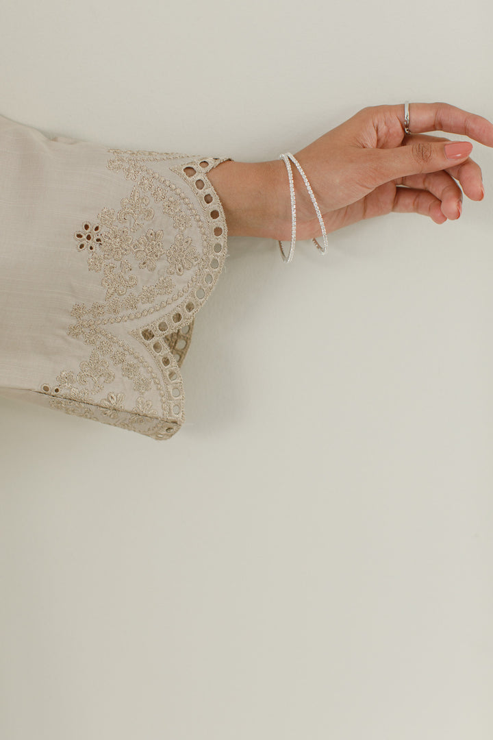 Beige Schiffli 3-Piece Set