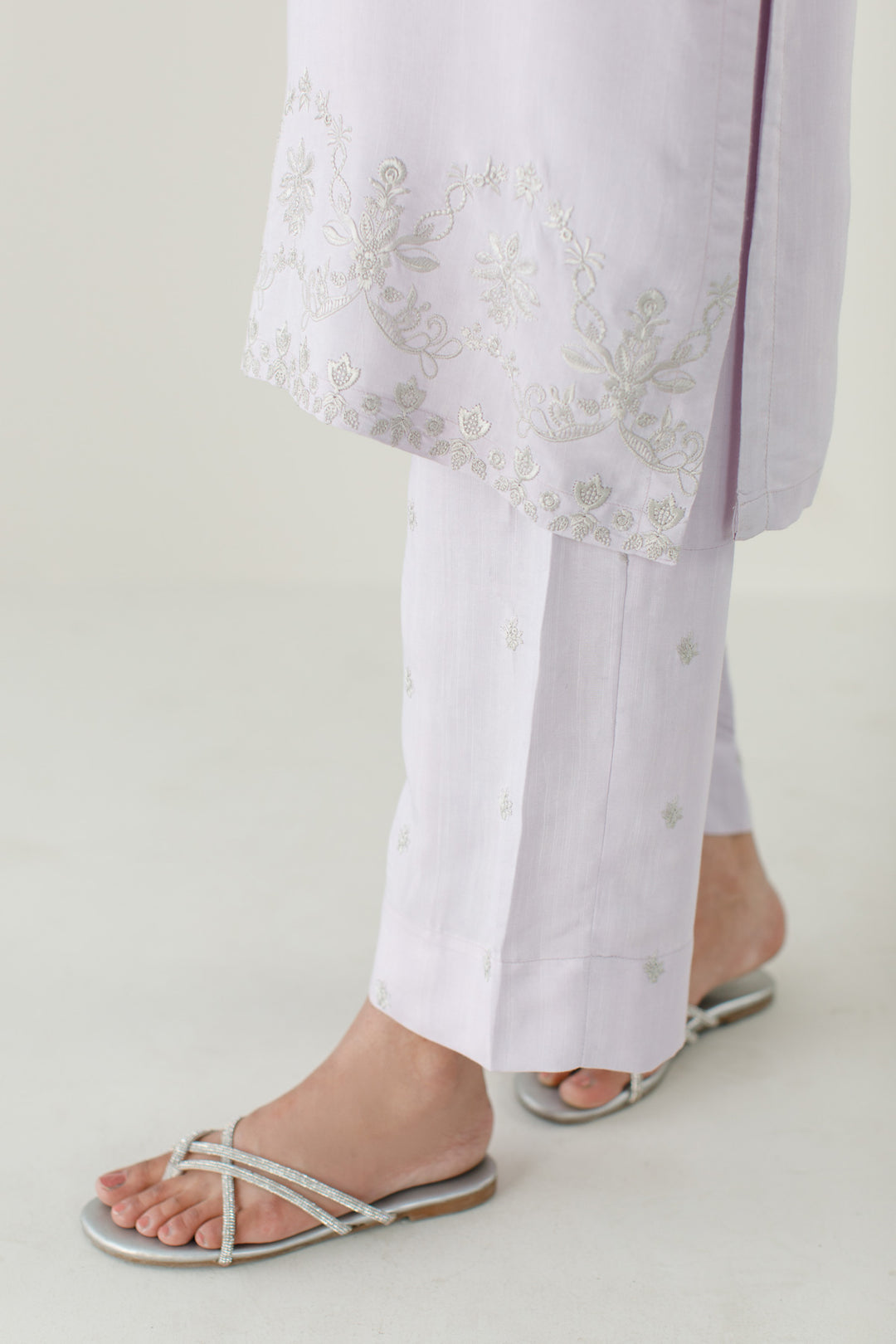 Lilac Embroidered 3-Piece Set