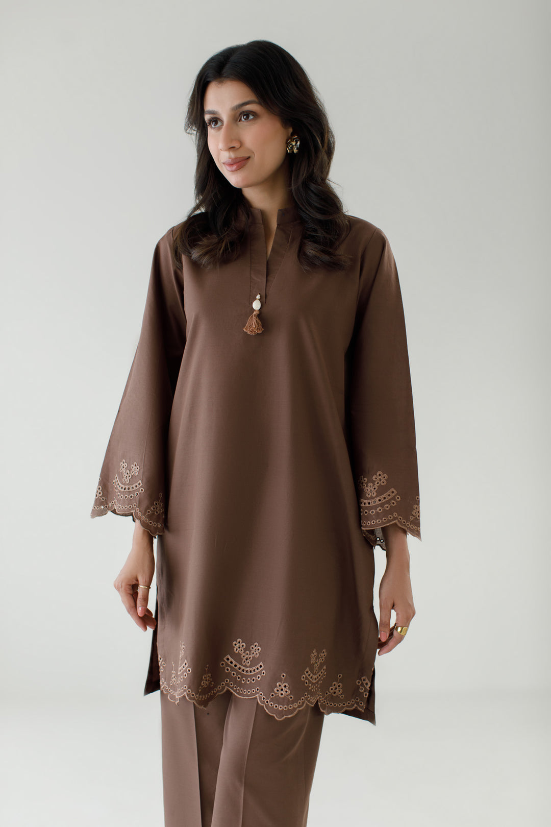 Mocha Schiffli 2-Piece Set