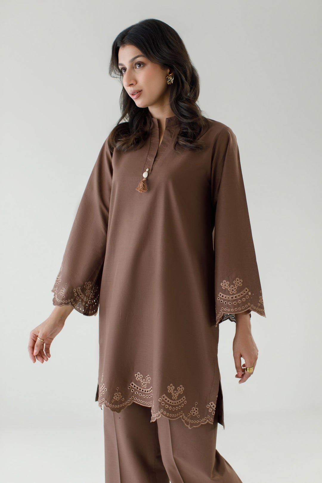 Mocha Schiffli 2-Piece Set