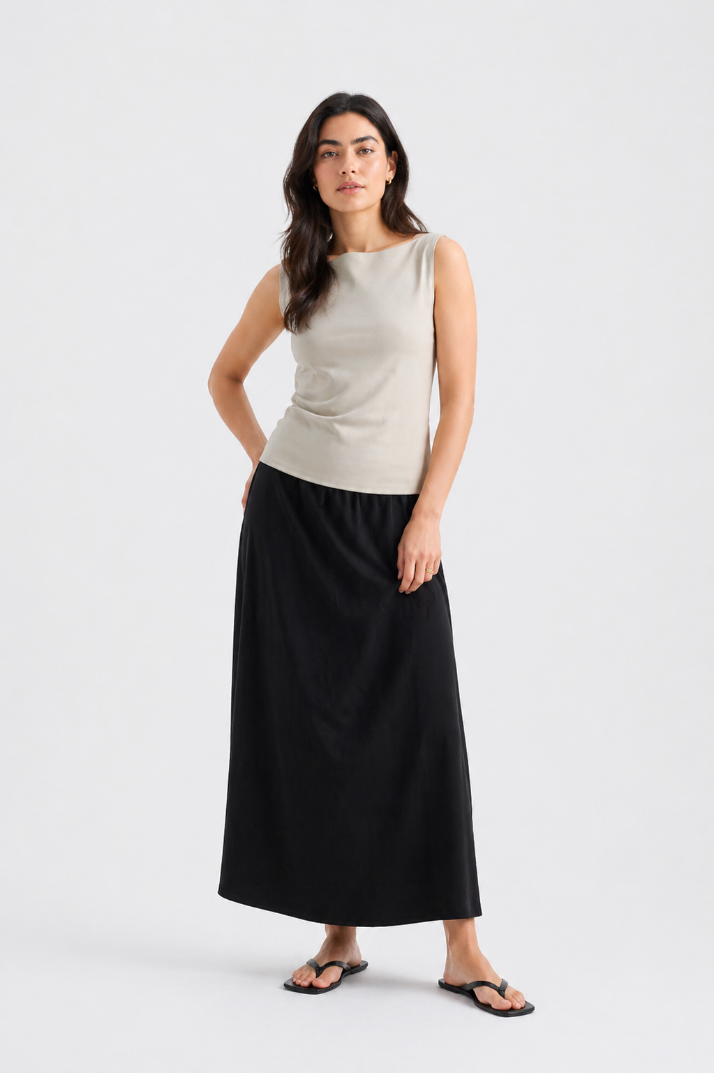 BLACK STRAIGHT SKIRT