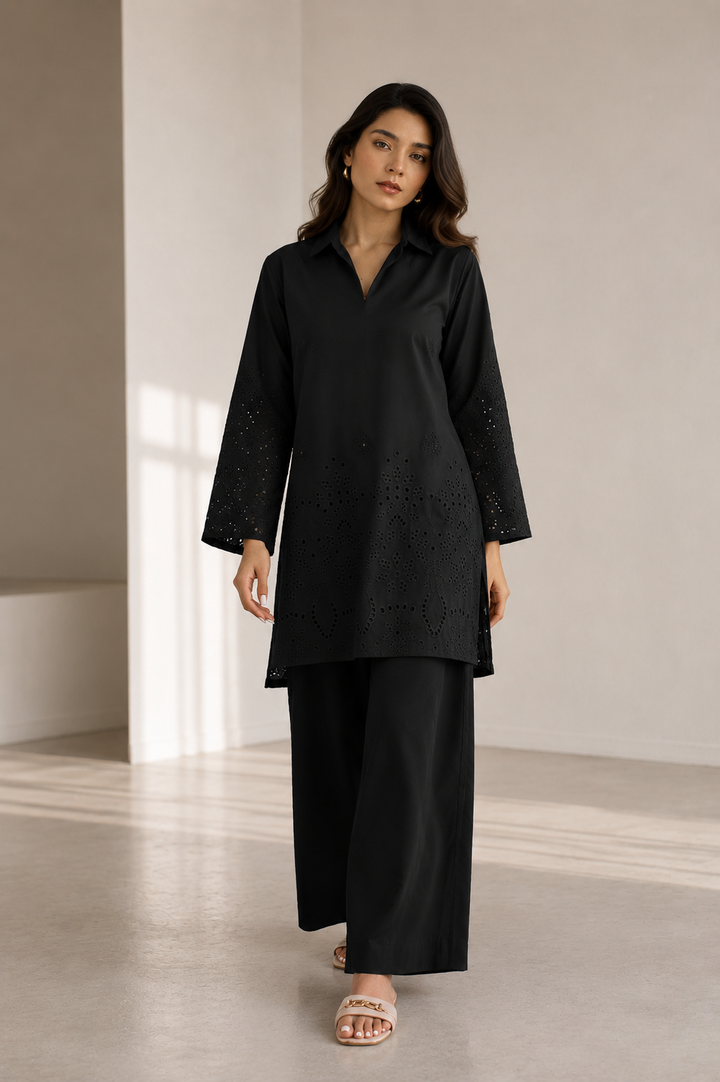 Black 2-Piece Schiffli Set - 01