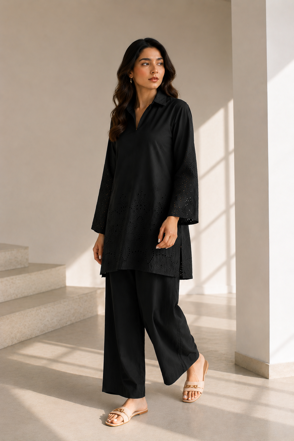 Black 2-Piece Schiffli Set - 01