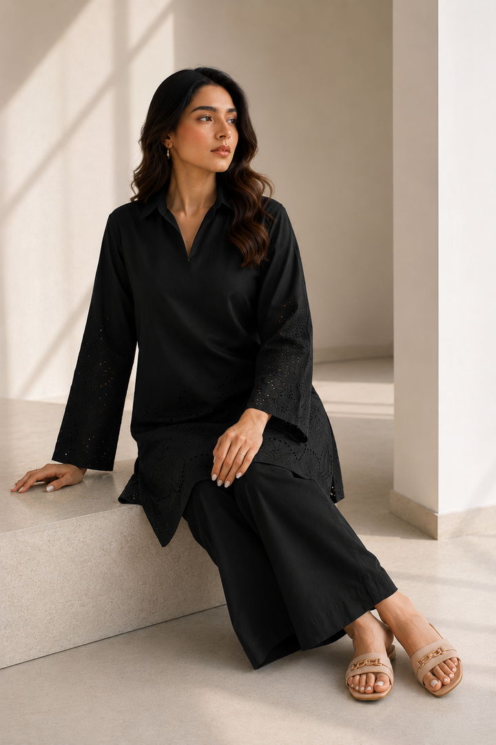 Black 2-Piece Schiffli Set - 01