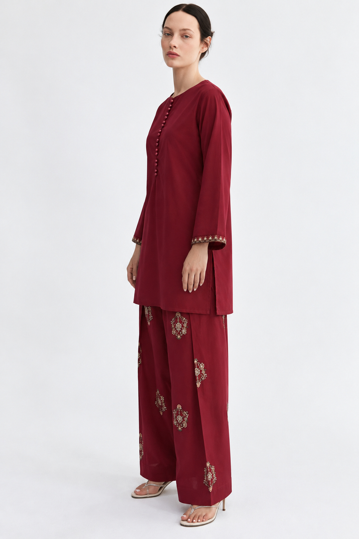 Maroon Muse