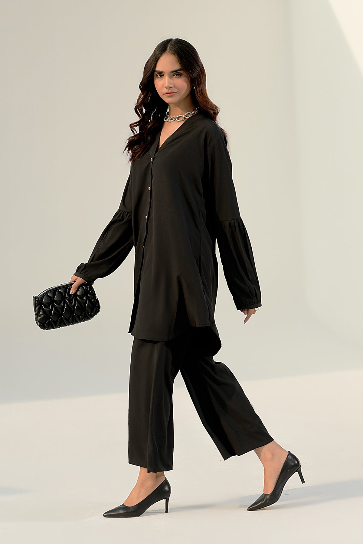 Black Crepe Tunic - 01 - Peach Republic