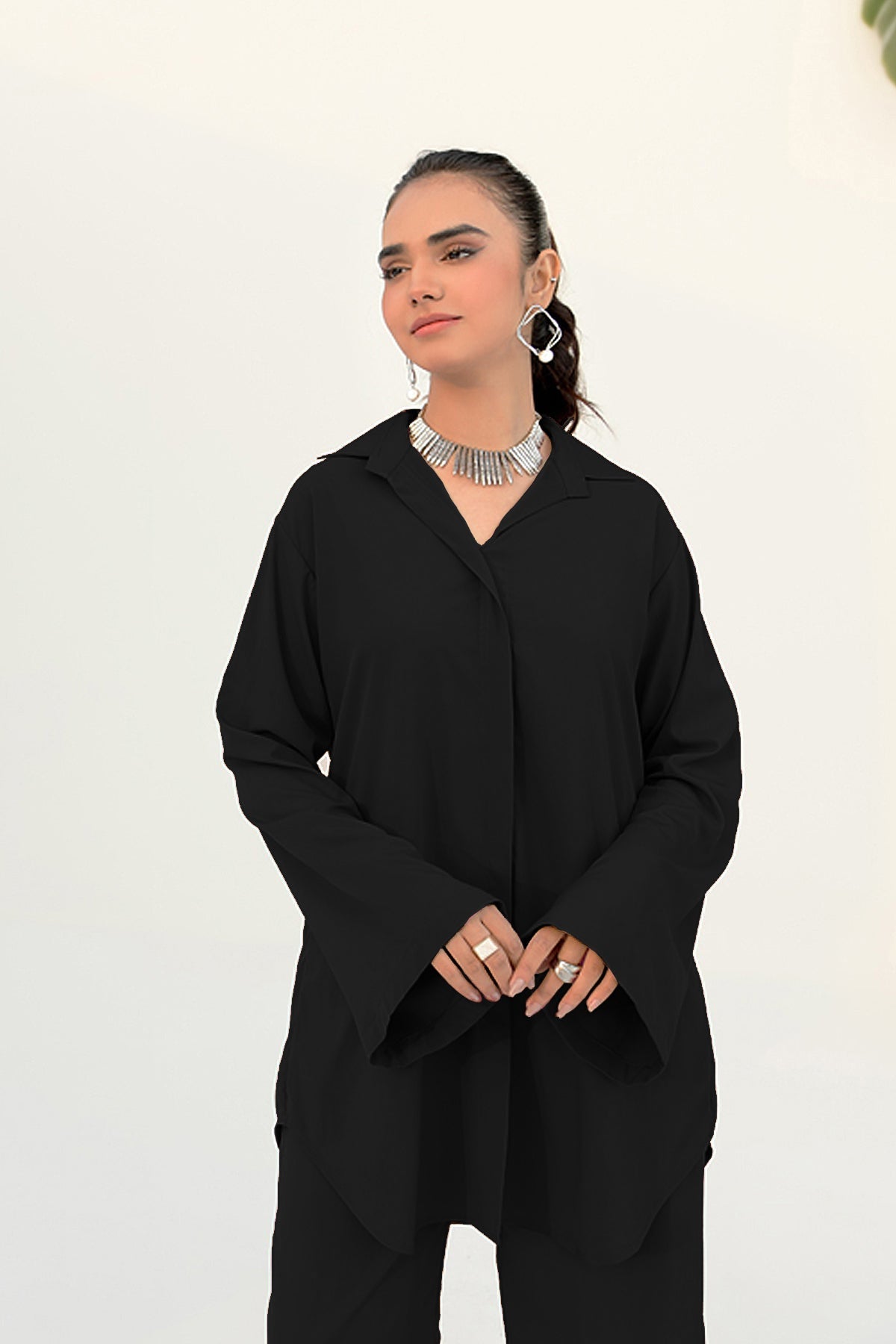 Black Crepe Tunic - 01 - Peach Republic