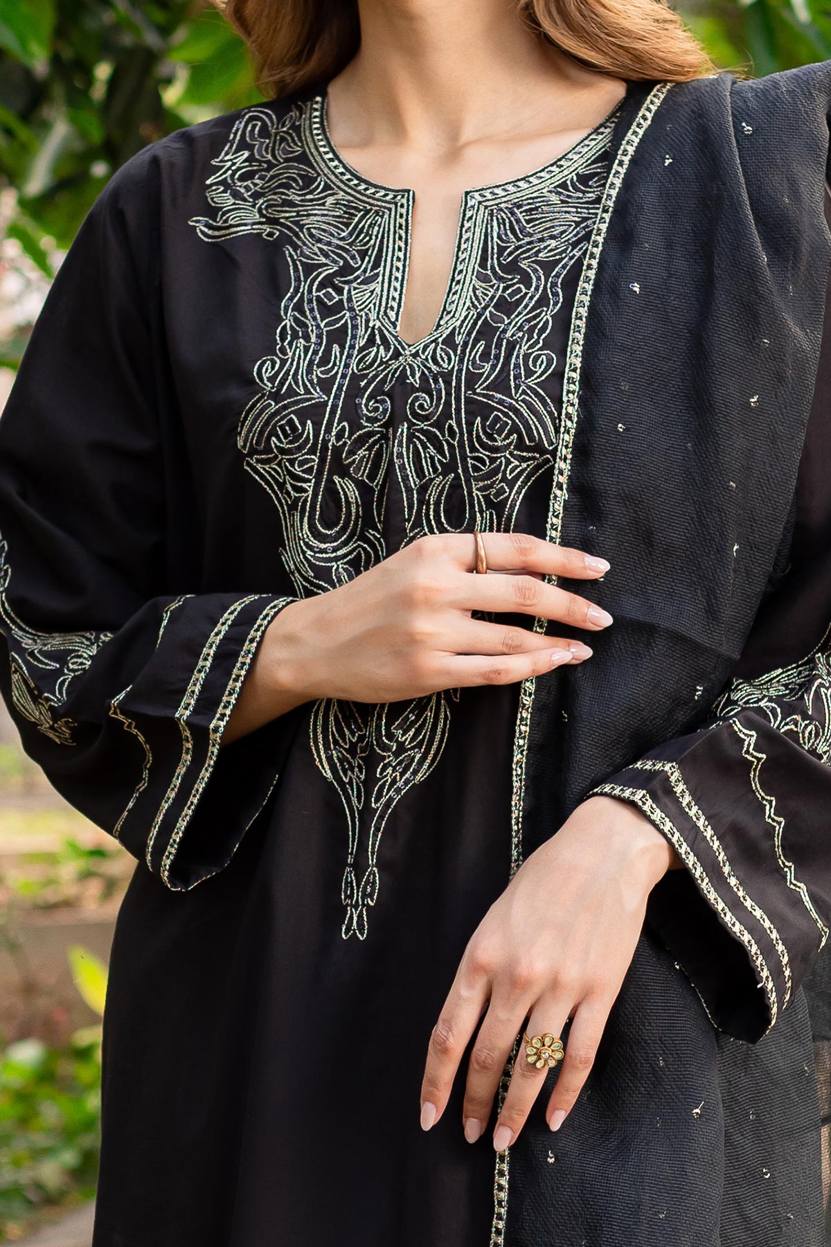 Black Embroidery Suit-002 - Peach Republic