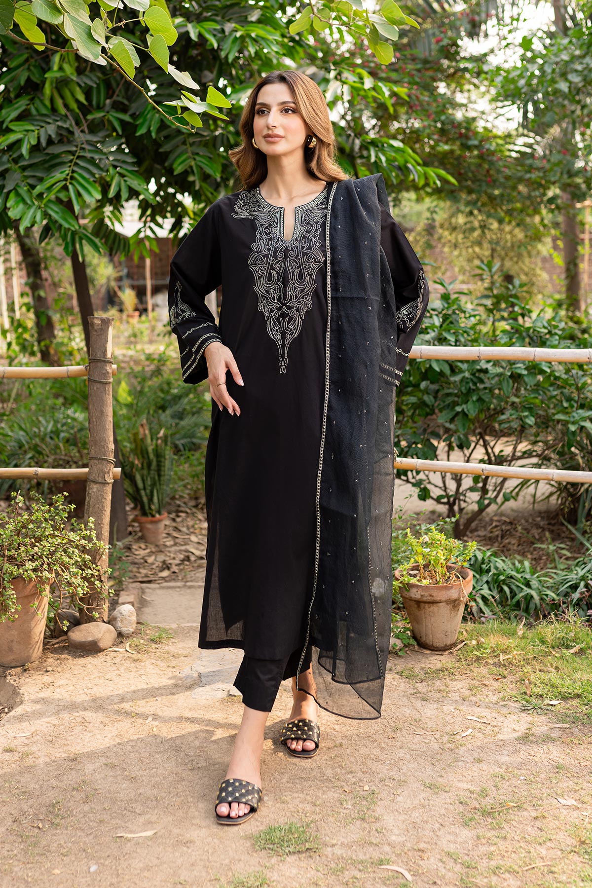 Black Embroidery Suit-002 - Peach Republic