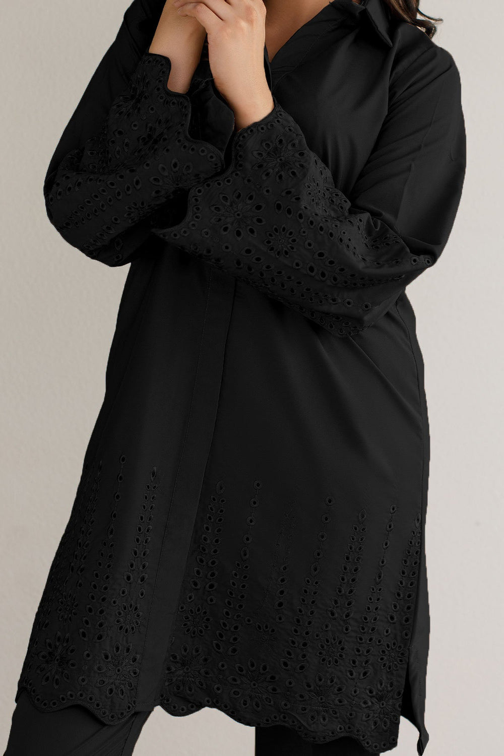 Black Schiffli Co Ord Set - 030 - Peach Republic