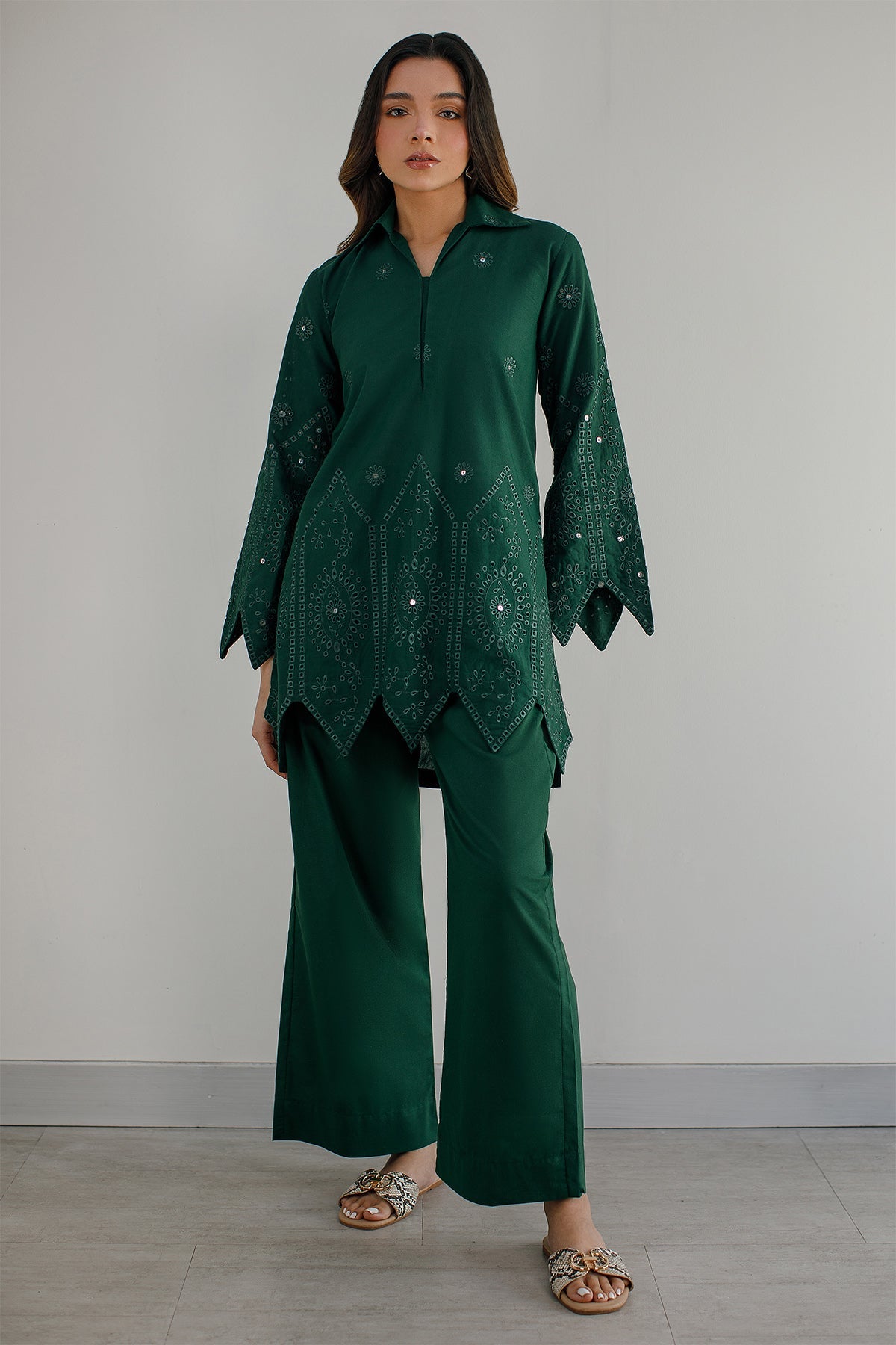 Bottle Green Schiffli Co Ord Set - Peach Republic