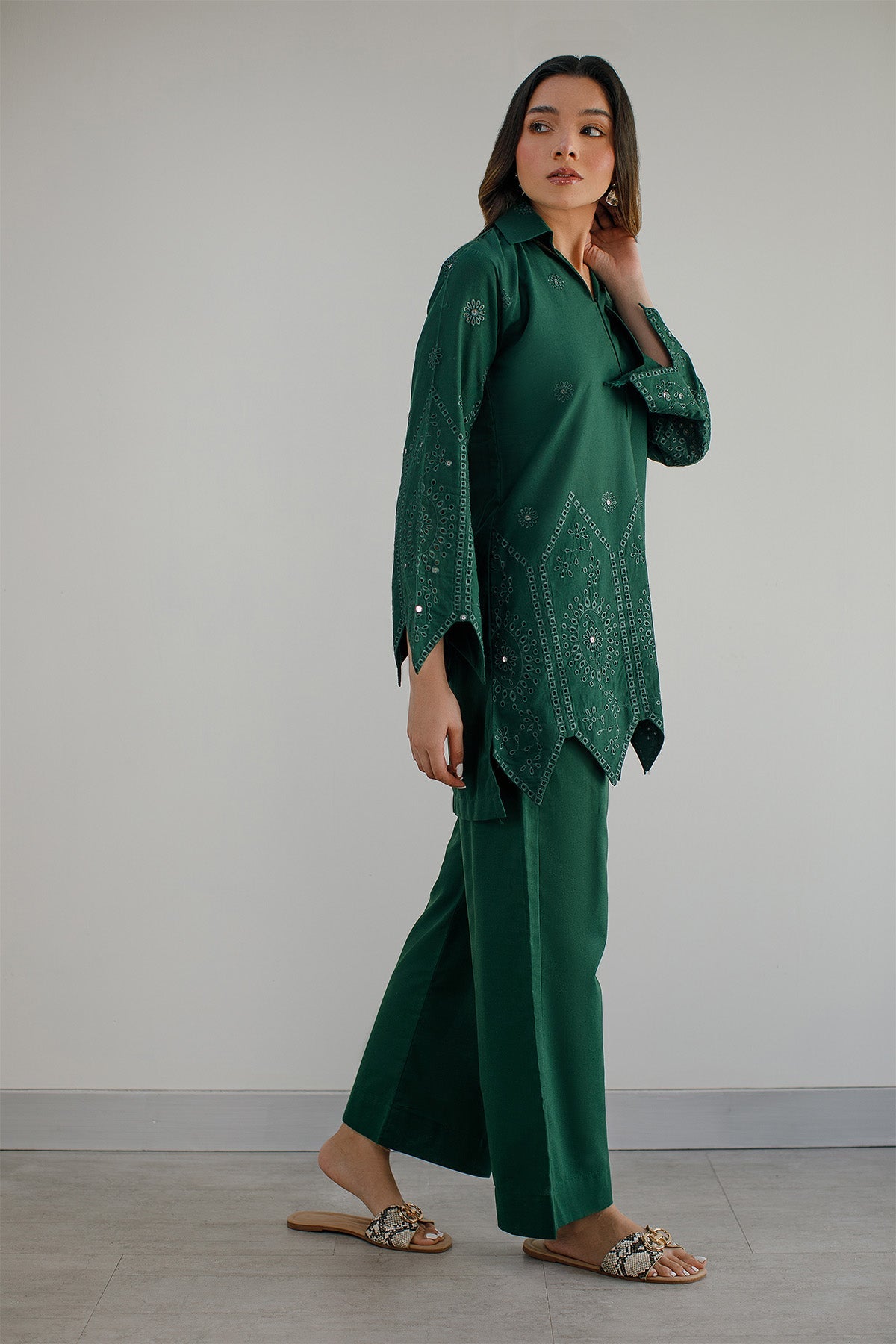 Bottle Green Schiffli Co Ord Set - Peach Republic