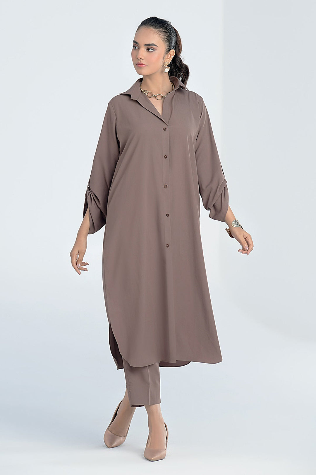 SaNdY BrOwN BuTtOn Dress - Peach Republic